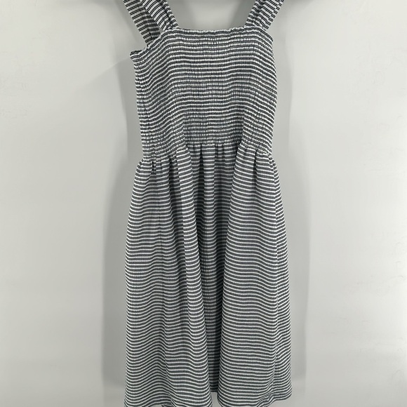 Madewell Texture & Thread Smocked Dress in Stripe XS - Picture 7 of 8